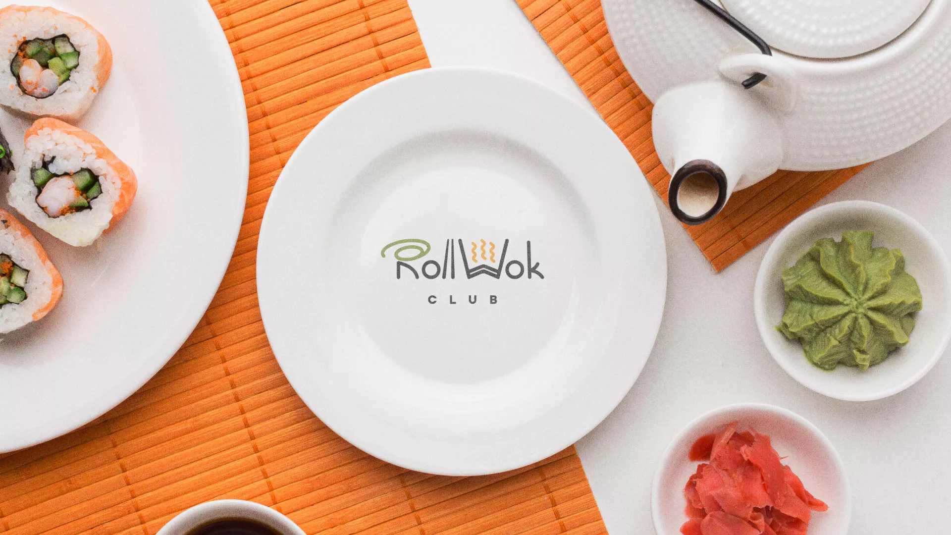Разработка логотипа и фирменного стиля в Новохопёрске для суши-бара «Roll Wok Club» Разработка логотипа и фирменного стиля в Новохопёрске для суши-бара «Roll Wok Club»